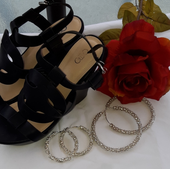 WEDGES - Picture 2 of 6